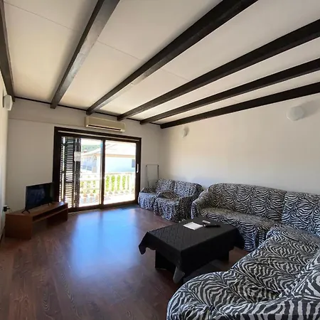 Solara Apartment