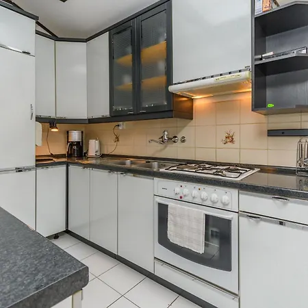 Solara Apartman *