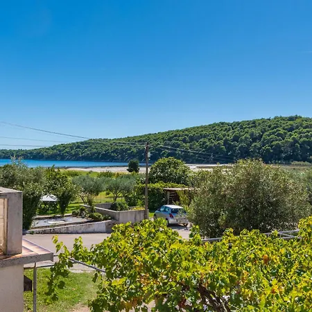 Solara Apartman